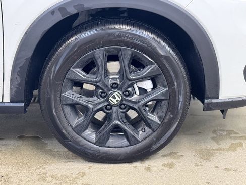 Used 2025 Honda HR-V Sport image 4