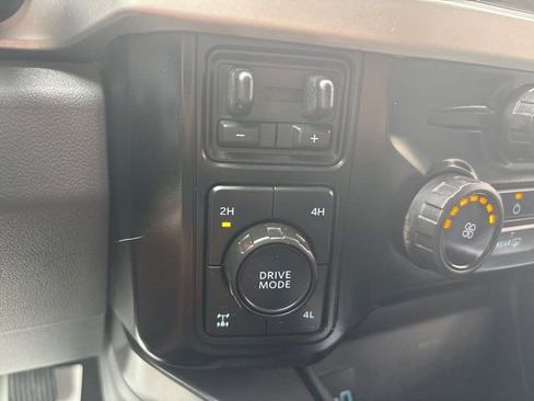 Used 2024 Ford F250 XLT w/ FX4 Off-Road Package AWD/4WD image 32
