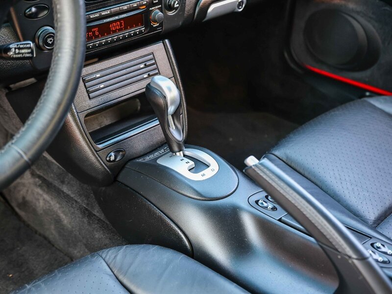 Used 2003 Porsche 911 Carrera RWD image 23