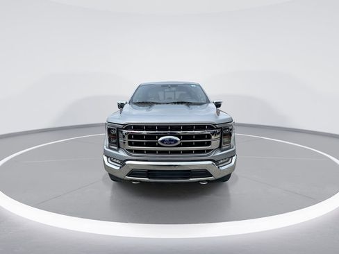 Used 2021 Ford F150 Lariat w/ Equipment Group 502A High AWD/4WD image 3