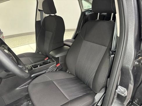 Used 2018 Ford Focus SE FWD image 12