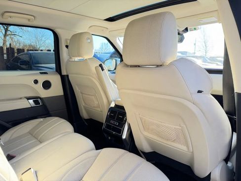 Used 2017 Land Rover Range Rover Sport HSE image 26