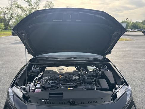 New 2025 Toyota Camry Hybrid image 38