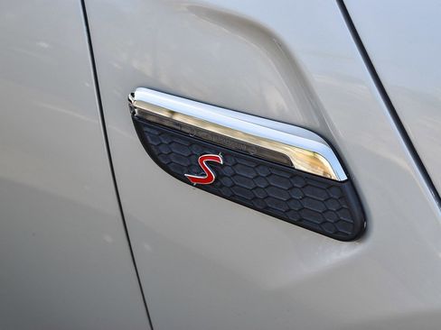 Used 2023 MINI Cooper S image 10