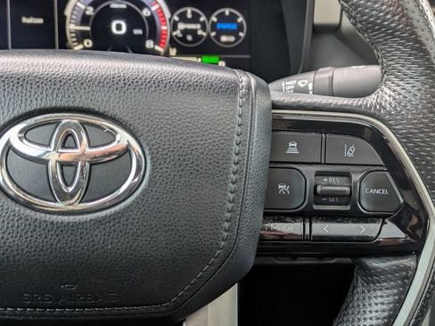 Used 2024 Toyota Tundra Limited AWD/4WD image 20