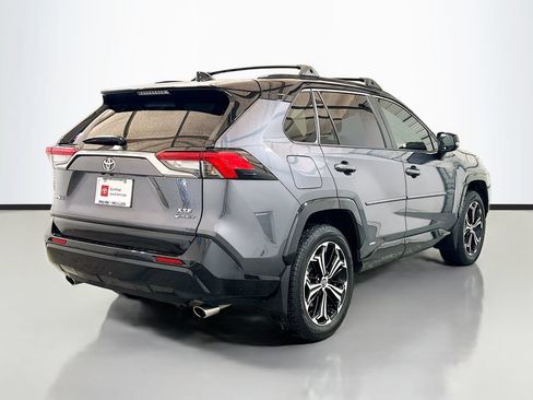 Used 2025 Toyota RAV4 XSE AWD/4WD image 4
