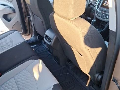 Used 2018 Chevrolet Equinox LT w/ Sun & Infotainment Package image 30