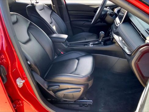 Used 2026 Jeep Compass Limited image 8