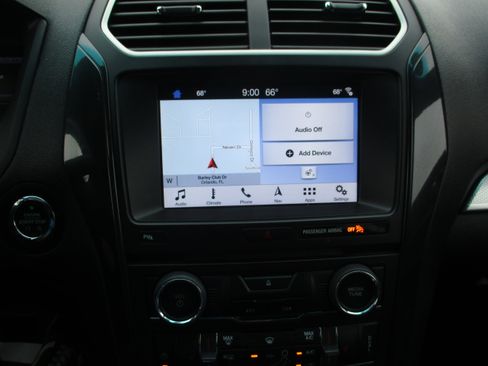 Used 2017 Ford Explorer XLT w/ Equipment Group 202A image 18