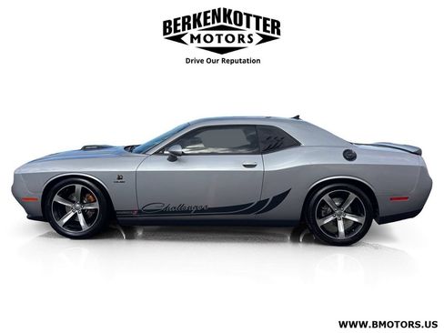 Used 2015 Dodge Challenger R/T Plus RWD image 6