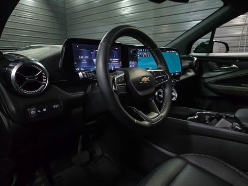 Used 2024 Chevrolet Blazer EV LT image 10