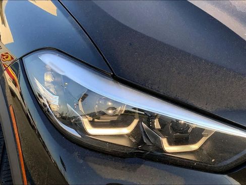 Used 2020 BMW X5 xDrive40i w/ Premium Package image 26