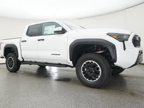 New 2025 Toyota Tacoma TRD Off-Road image 29