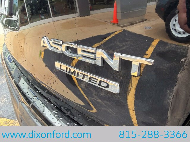 Used 2023 Subaru Ascent Limited AWD/4WD image 29