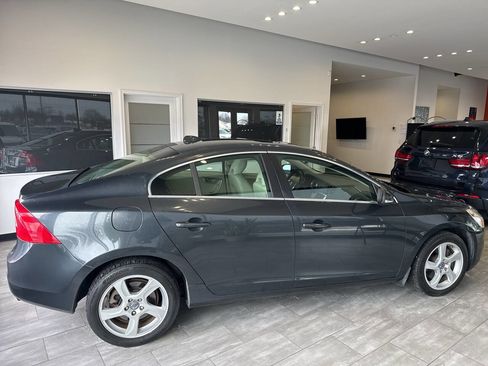 Used 2012 Volvo S60 T5 w/ Climate Pkg image 11