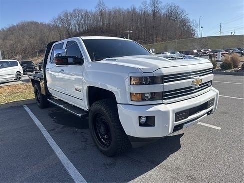 Used 2019 Chevrolet Silverado 2500 LTZ w/ Duramax Plus Package image 11