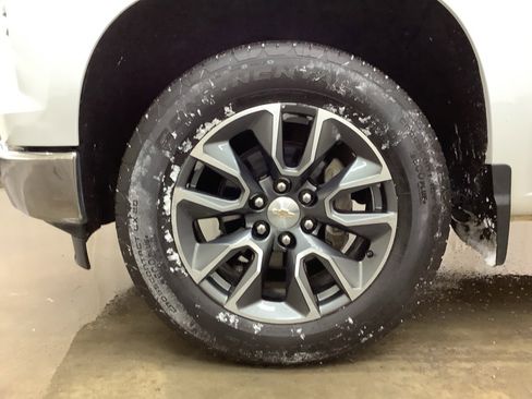 Used 2022 Chevrolet Silverado 1500 LT image 28