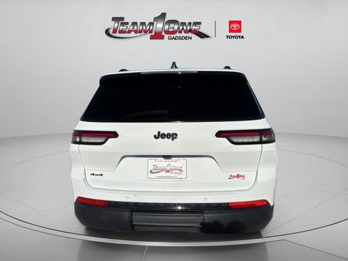 Used 2024 Jeep Grand Cherokee L Laredo image 7