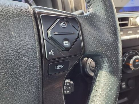 Used 2017 Toyota 4Runner TRD Off-Road Premium w/ Convenience Package AWD/4WD image 18