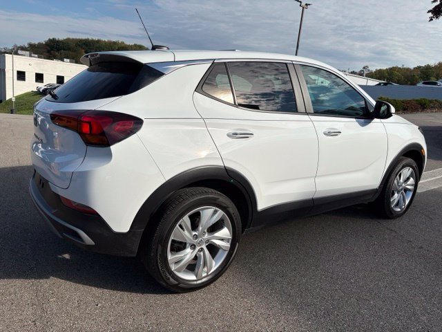 Used 2024 Buick Encore GX Preferred w/ Comfort Package AWD/4WD image 5