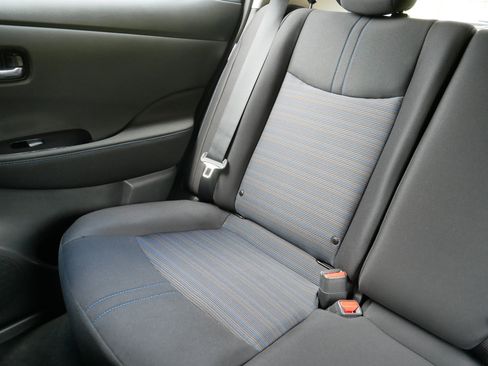 Certified 2023 Nissan Leaf SV Plus FWD image 12