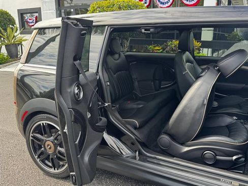Used 2014 MINI Cooper Clubman S FWD image 22