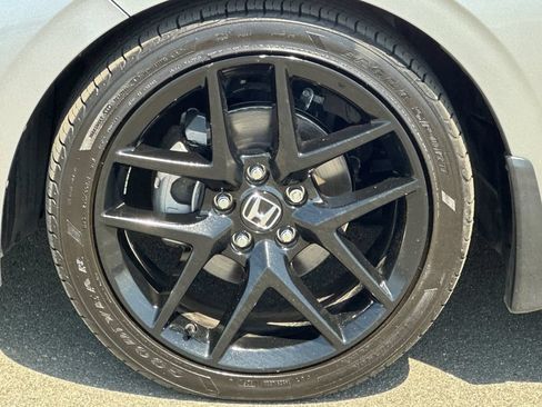 Used 2025 Honda Civic Sport image 29