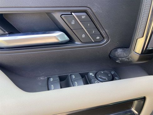 New 2026 GMC Hummer EV SUV image 15