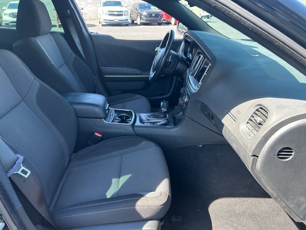 Used 2020 Dodge Charger SXT AWD/4WD image 31