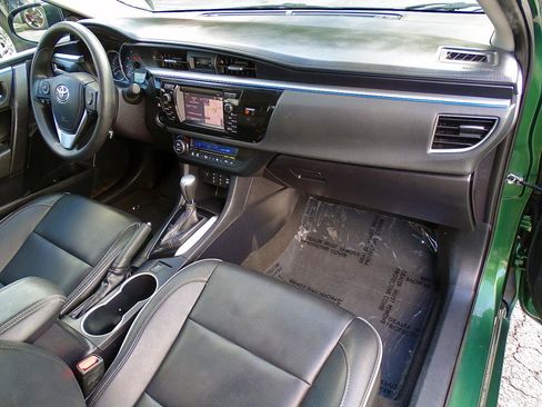 Used 2015 Toyota Corolla LE Premium FWD image 34