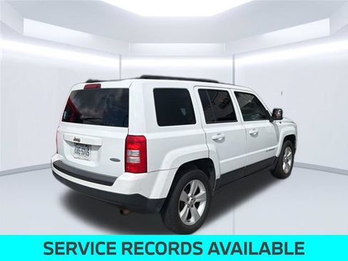 Used 2016 Jeep Patriot Latitude FWD image 3