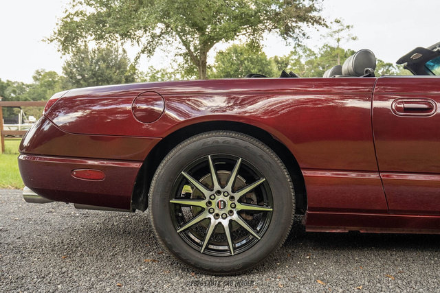 Used 2002 Ford Thunderbird RWD image 10