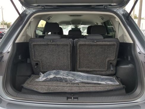 Certified 2024 Volkswagen Tiguan S image 9