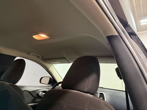 Used 2014 Jeep Cherokee Latitude FWD image 17