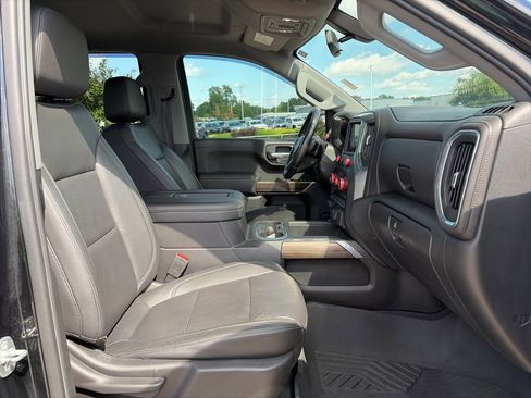 Used 2020 Chevrolet Silverado 1500 LT Trail Boss w/ Midnight Edition AWD/4WD image 29