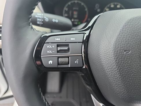 New 2026 Honda HR-V EX-L image 17