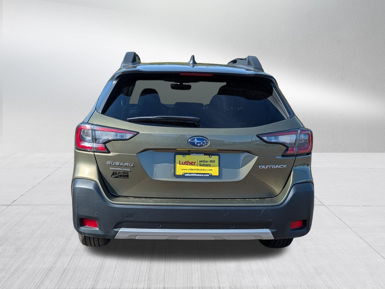 Used 2025 Subaru Outback Limited w/ Tech Package 3 AWD/4WD image 11