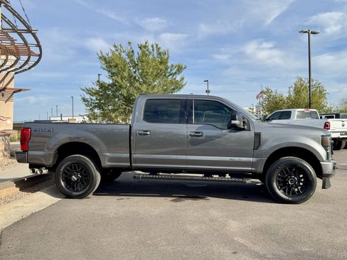 Used 2022 Ford F350 Lariat w/ Lariat Ultimate Package image 3
