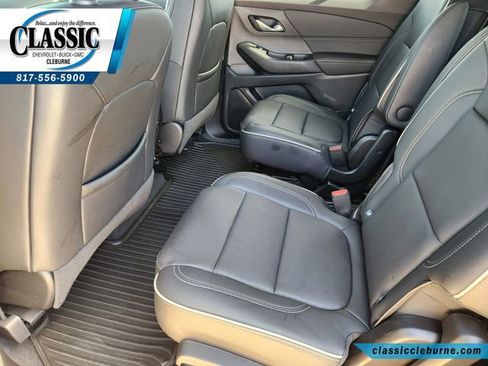 Used 2023 Chevrolet Traverse Premier image 53