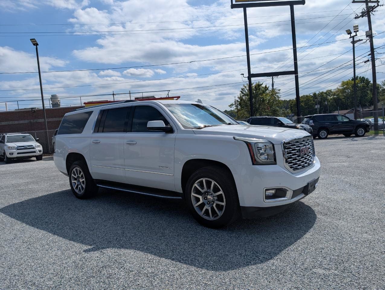 Used 2019 GMC Yukon XL Denali w/ Open Road Package RWD image 3