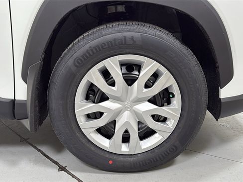 New 2026 Toyota Corolla Cross L image 21