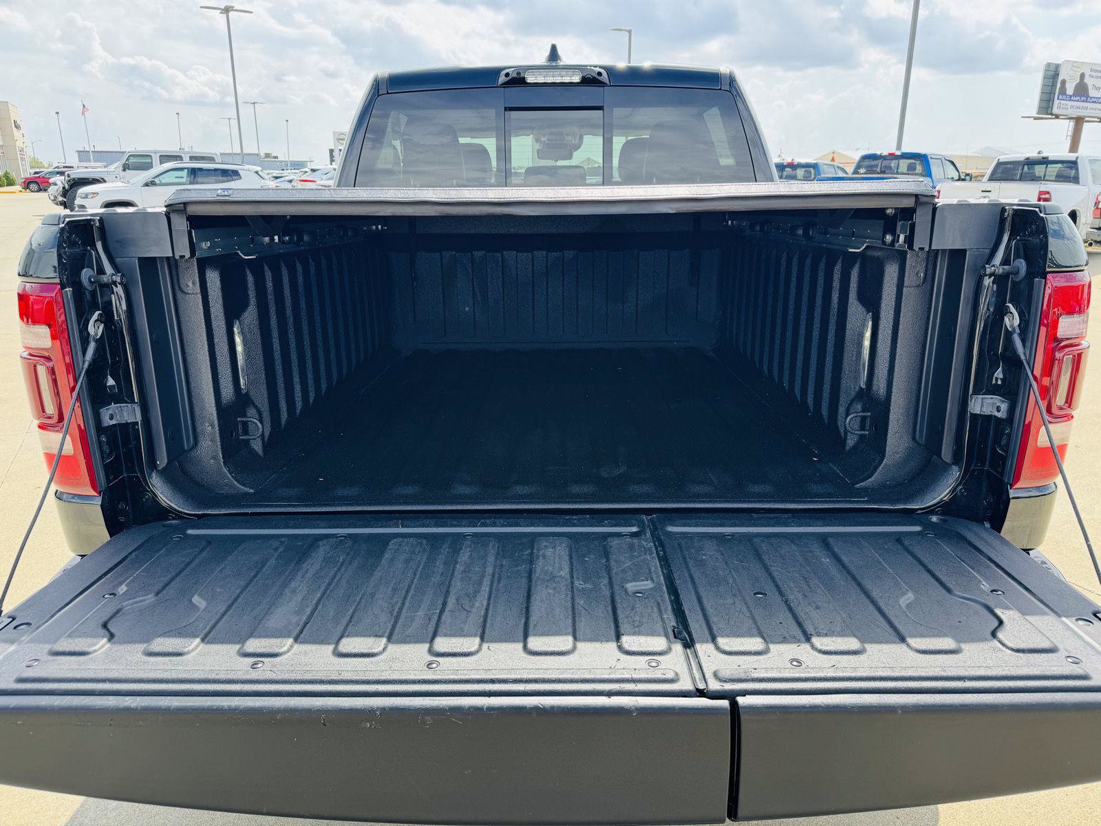 Used 2022 RAM 1500 Limited AWD/4WD image 41