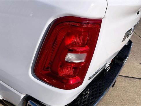 Used 2025 RAM 1500 Laramie image 29