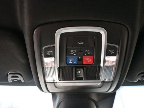 Used 2019 RAM 3500 Laramie image 21