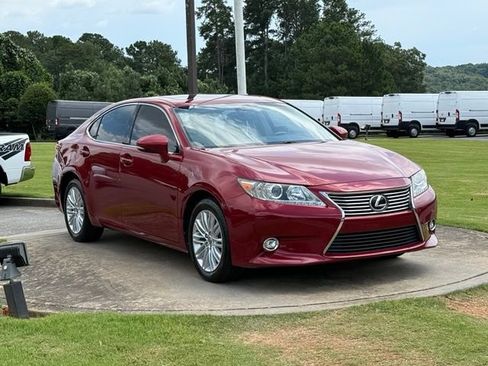 Used 2015 Lexus ES 350 w/ Luxury Package FWD image 9