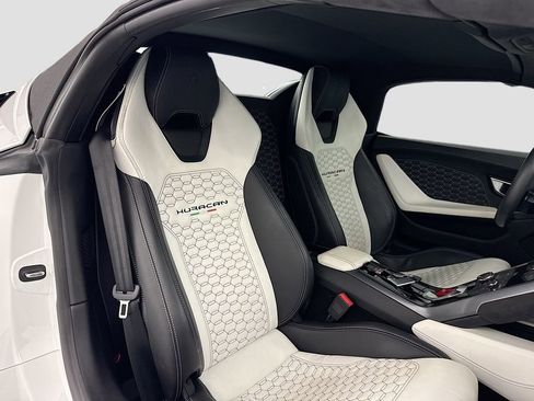 Used 2019 Lamborghini Huracan LP 580-2 image 28