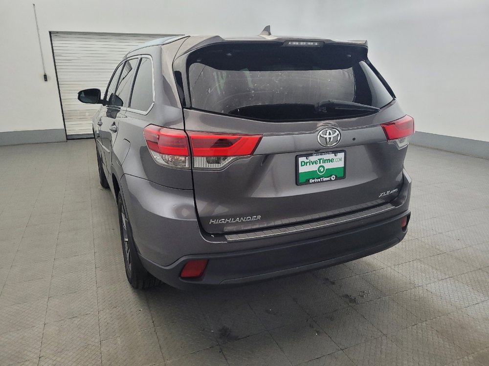 Used 2019 Toyota Highlander XLE w/ Protection Package #3 AWD/4WD image 6