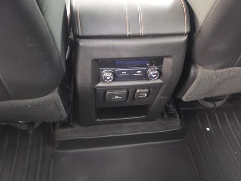 Used 2019 Chevrolet Traverse RS AWD/4WD image 14