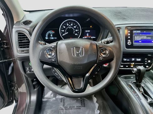 Used 2022 Honda HR-V EX image 11