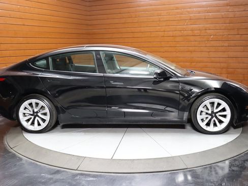 Used 2023 Tesla Model 3 Standard Range image 51